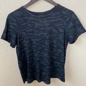 Lululemon Quick Pace Short Sleeve Camo